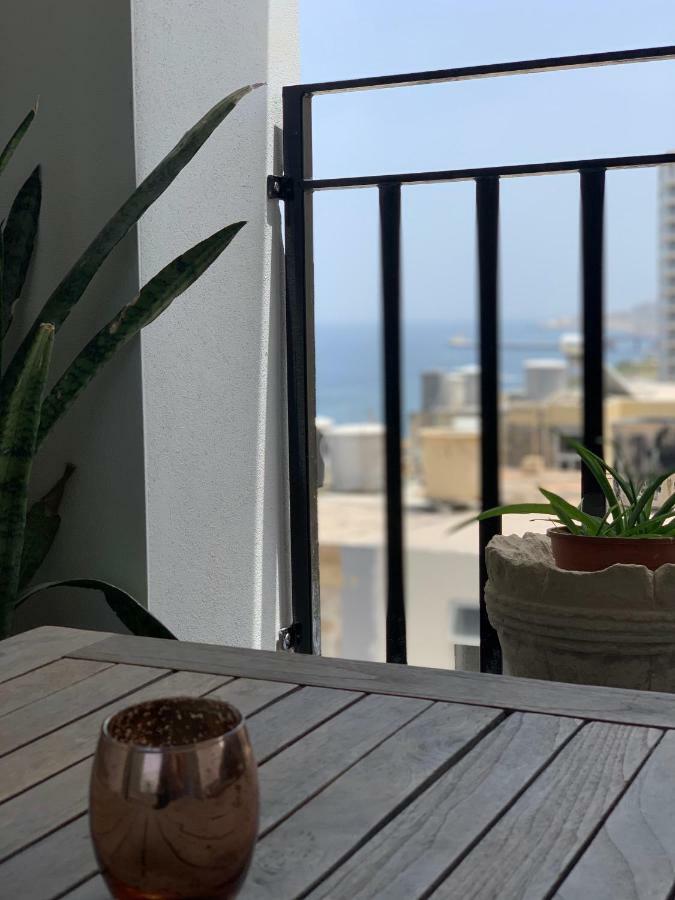 Spacious Seaview Sliema Apt, Steps From Valletta Ferry Eksteriør billede