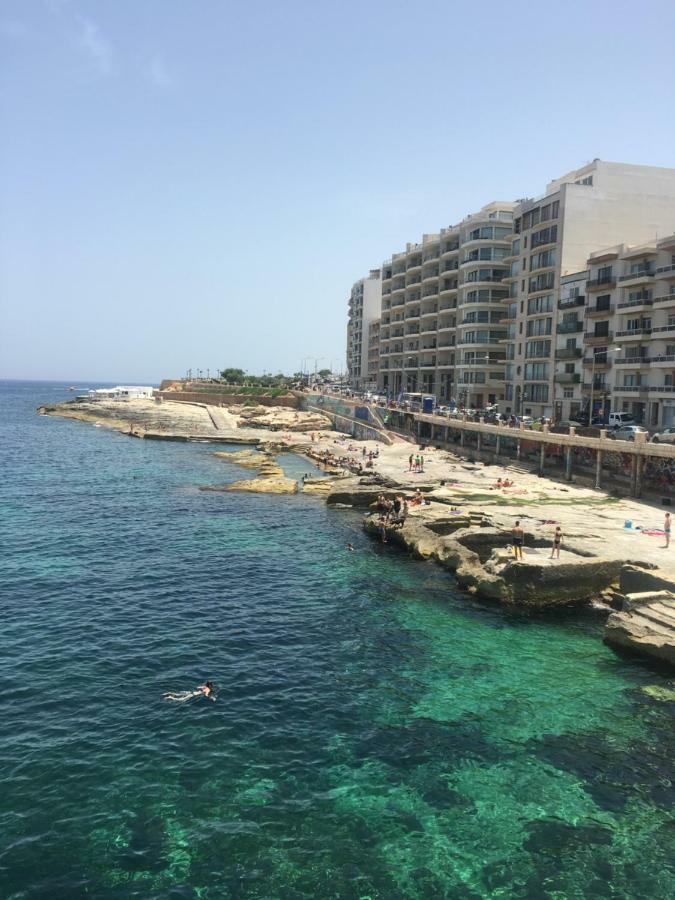 Spacious Seaview Sliema Apt, Steps From Valletta Ferry Eksteriør billede